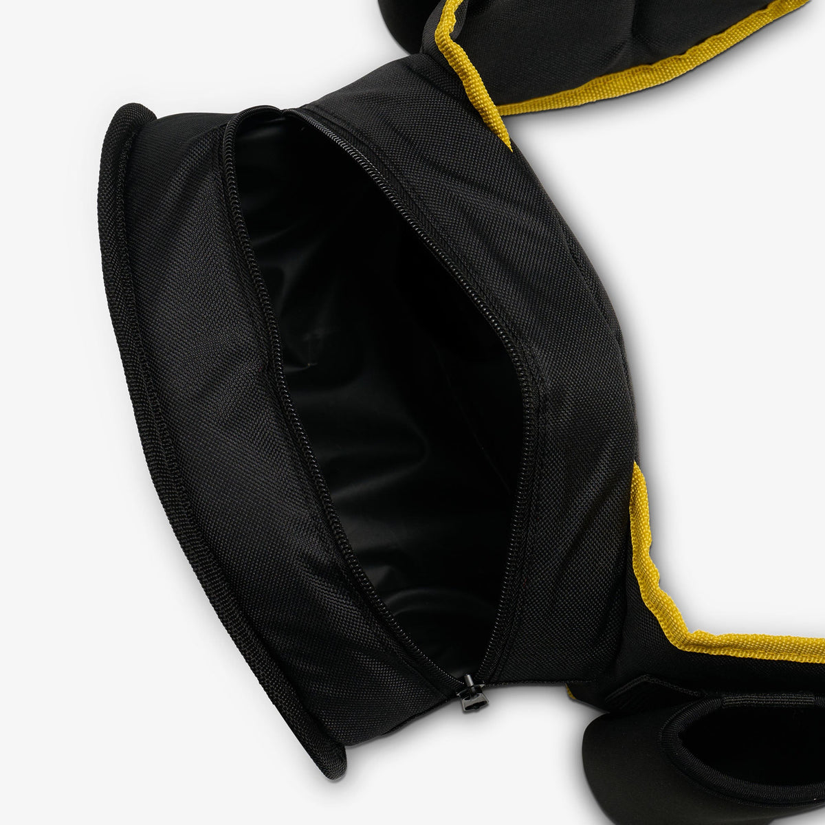 dc-super-heroes-batmantm-belt-fanny-pack-cooler-g1 00027936-O2.jpg