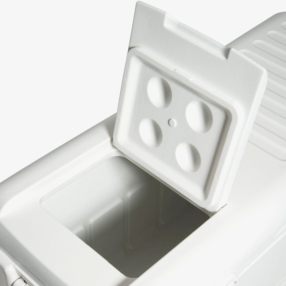 quick-and-cool-150-qt-cooler-y0 00044363-quick-and-cool-150-qt-cooler-cu-open-hatch_2c6197ae-88fc-4867-ad4f-5e48e4b855e0.jpg