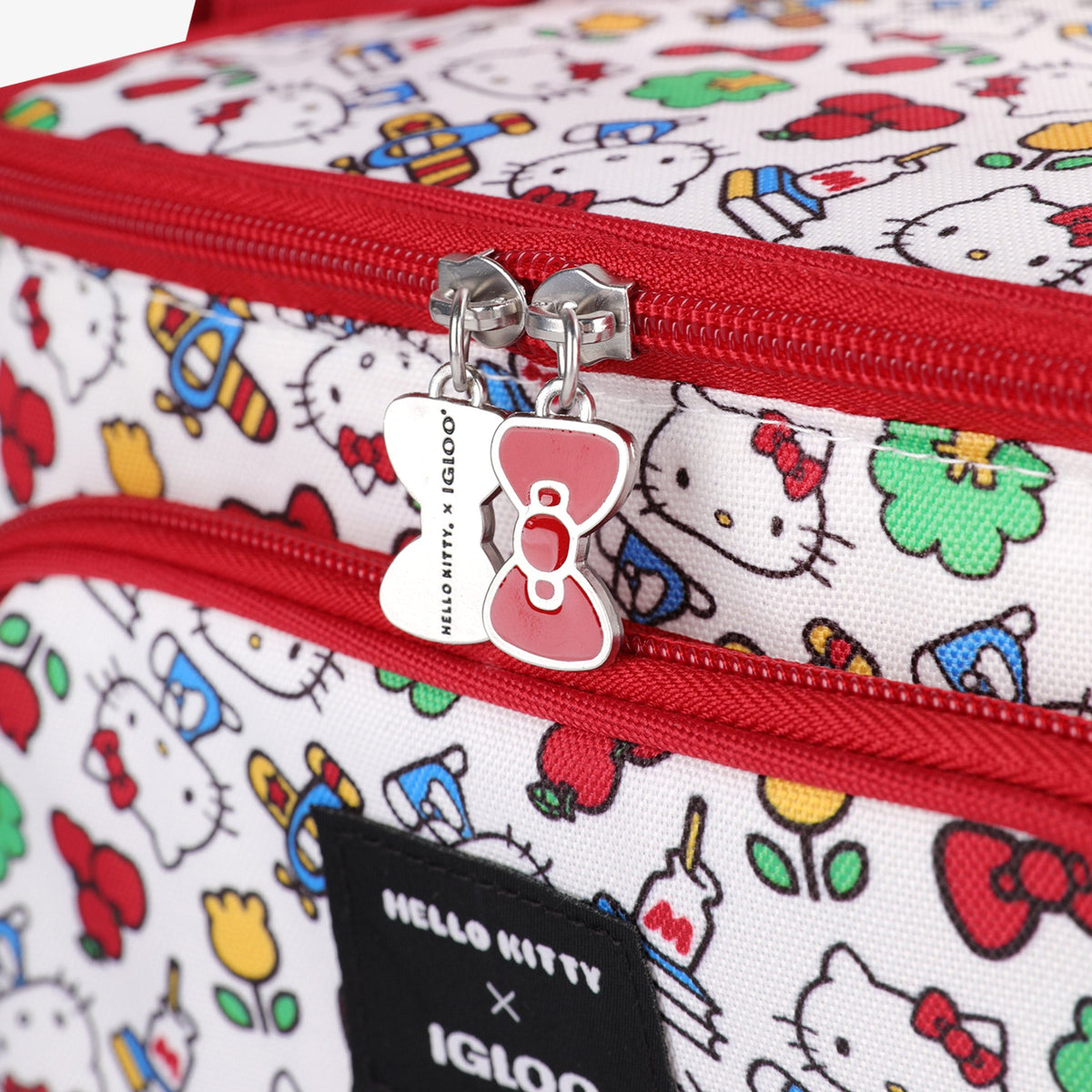 hello-kitty-square-lunch-cooler-bag-o6 00048910-C8.jpg
