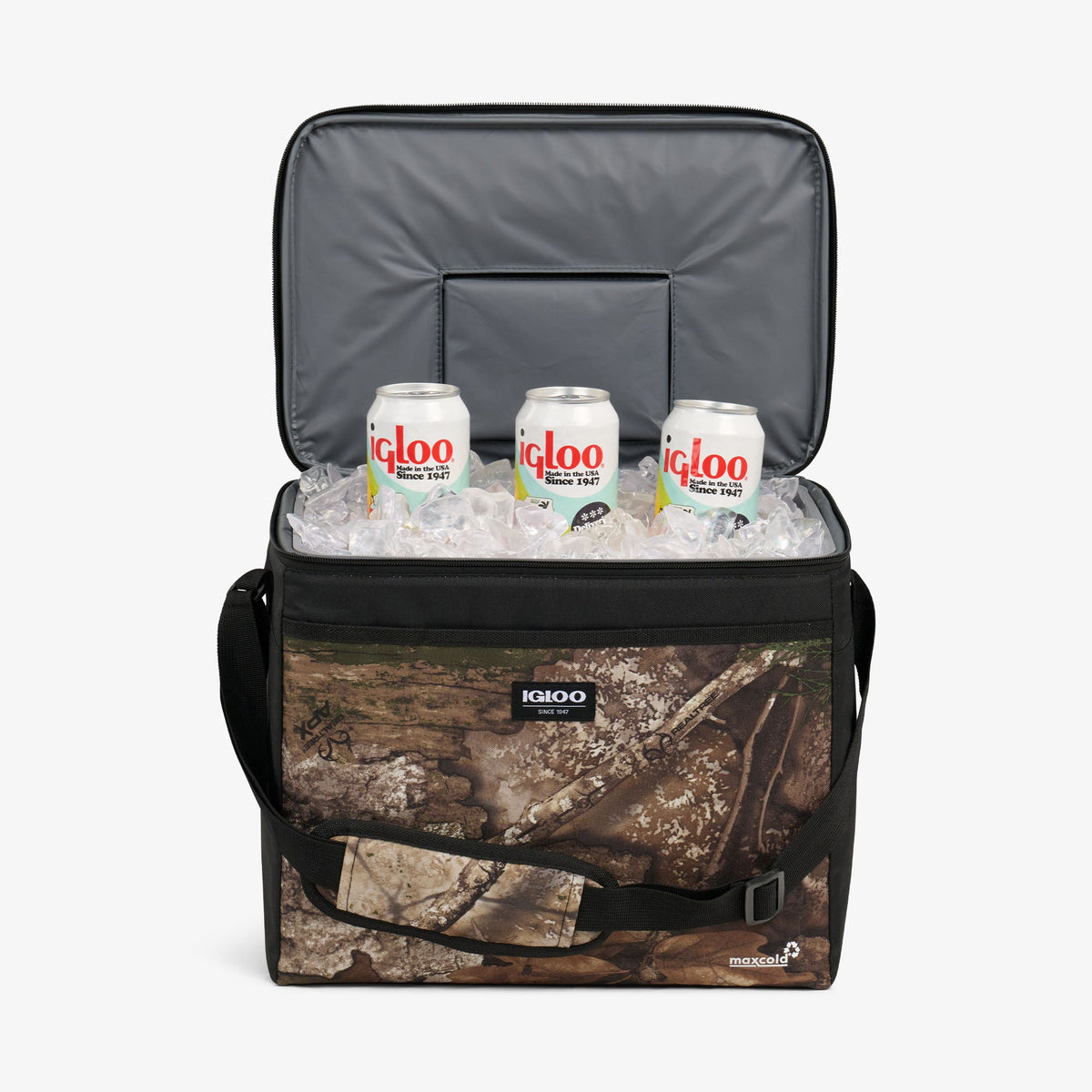 realtree-apx-hlc-28-can-bag-b4 00064354-P4-2025.jpg